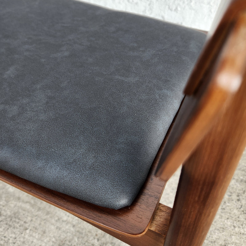 Cargue la imagen en el visor de la galería, Silla de Interior de Madera 9333W color Café - 9333W