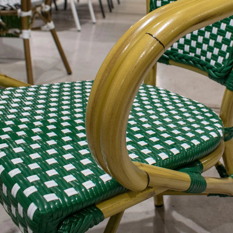 Cargue la imagen en el visor de la galería, Silla de Rattan para exterior e interior Color Verde/Blanco INDIA 302-OC01