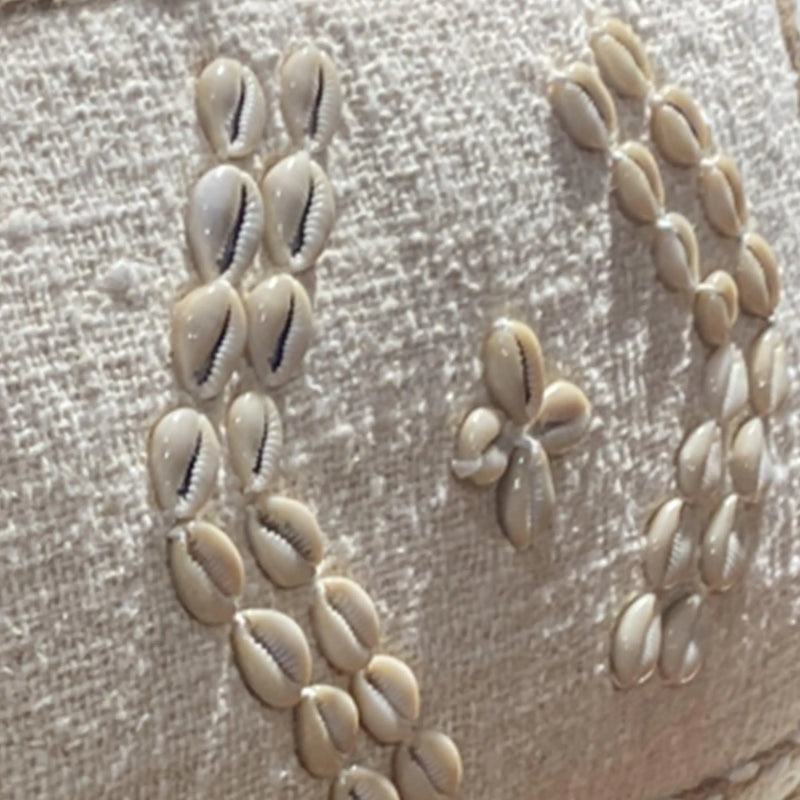 Cargue la imagen en el visor de la galería, Cojín Minimalista Rectangular con Flecos Natural LARI-CJ04