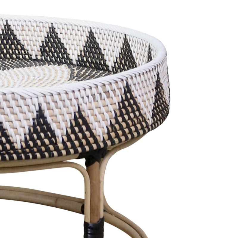 Cargue la imagen en el visor de la galería, Mesa De Centro Circular de Rattan Color Blanco-Negro Juego de 3pz NANA-304840 CasaEaster