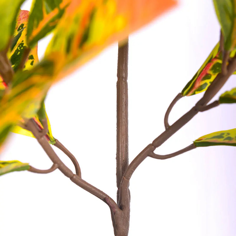 Cargue la imagen en el visor de la galería, Planta Decorativa Artificial para Exterior y Interior con 60cm Alto,GARDEN CROTON-201074-GA CasaEaster