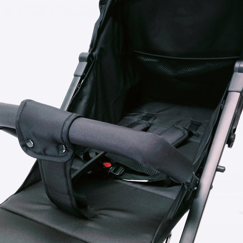 Cargue la imagen en el visor de la galería, Carriola Stroller para bebe color Negra - K8-Negra