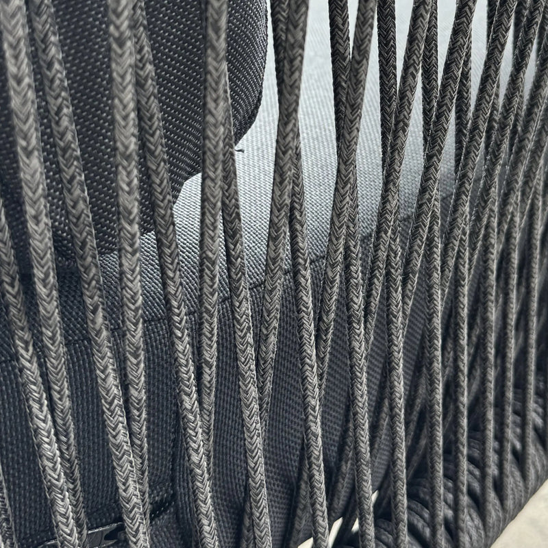 Cargue la imagen en el visor de la galería, Set para exterior e interior Color Carbon Acapulco Triple + mesa ESSO CasaEaster