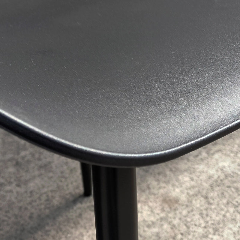 Cargue la imagen en el visor de la galería, Silla P-147 Negra - P147 CasaEaster