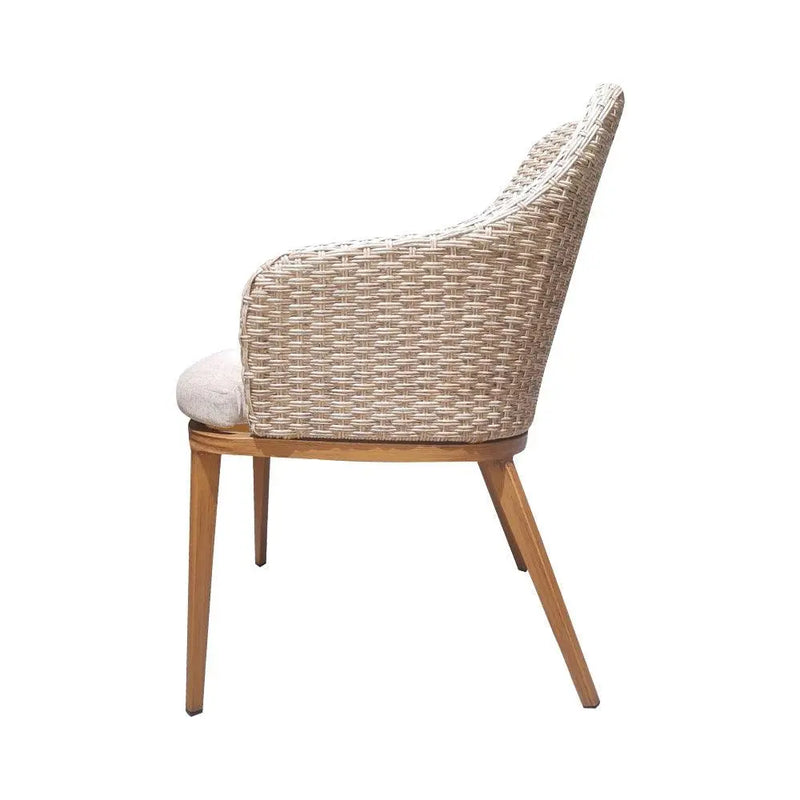 Cargue la imagen en el visor de la galería, Silla de Rattan para exterior e interior Color Beige BARON- 260A