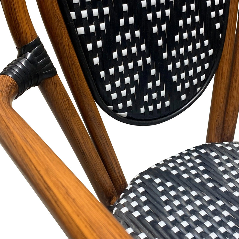 Cargue la imagen en el visor de la galería, Silla de Rattan para exterior e interior Color Blanco con Negro KOREA 204-KR1