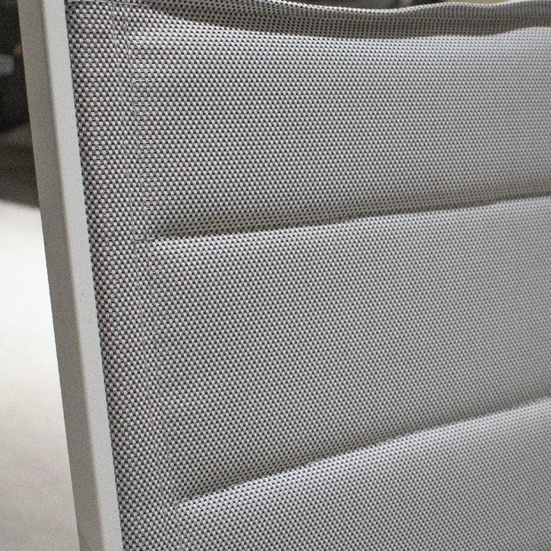 Cargue la imagen en el visor de la galería, Silla de Textileno para interior y exterior Color Blanco BON-75533