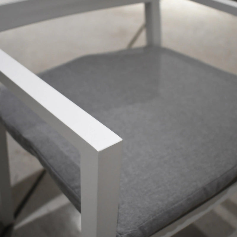 Cargue la imagen en el visor de la galería, Silla para Exterior e Interior de Aluminio Color Blanco MAYFAIR- 57835