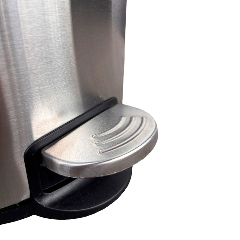 Cargue la imagen en el visor de la galería, Bote de basura chico de Acero inoxidable FCG con pedal de 5L redondo - FCGF43005-5L
