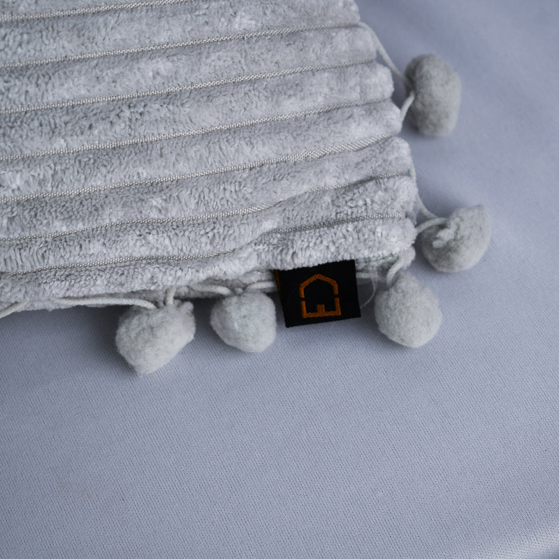 Cargue la imagen en el visor de la galería, Cojín de interior SP071615 color Gris claro - SP071615-LGR
