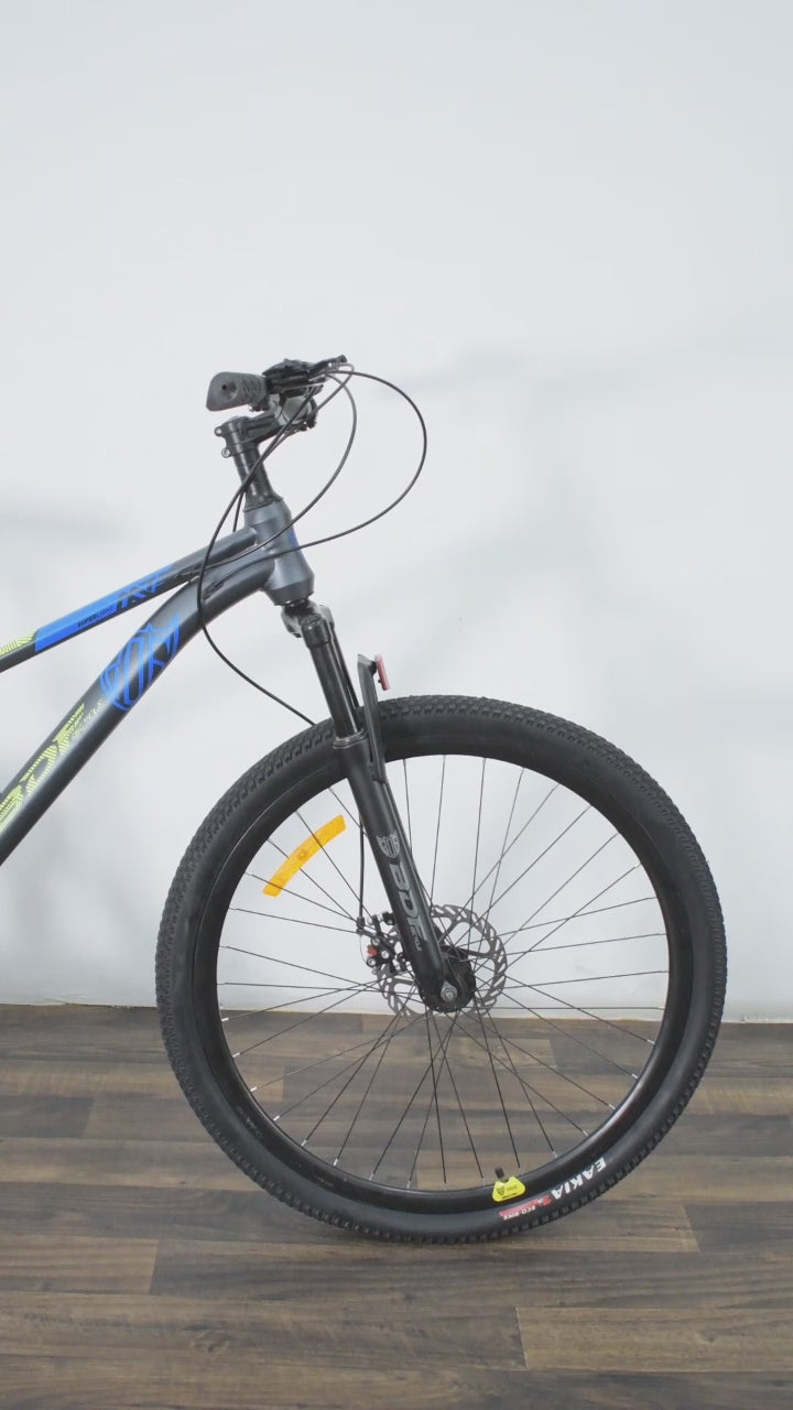 Cargar y reproducir video en Gallery Viewer, Bicicleta BTG de 27.5&quot; color Gris - BTG27.5GREY
